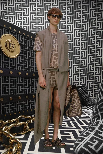 Look 17